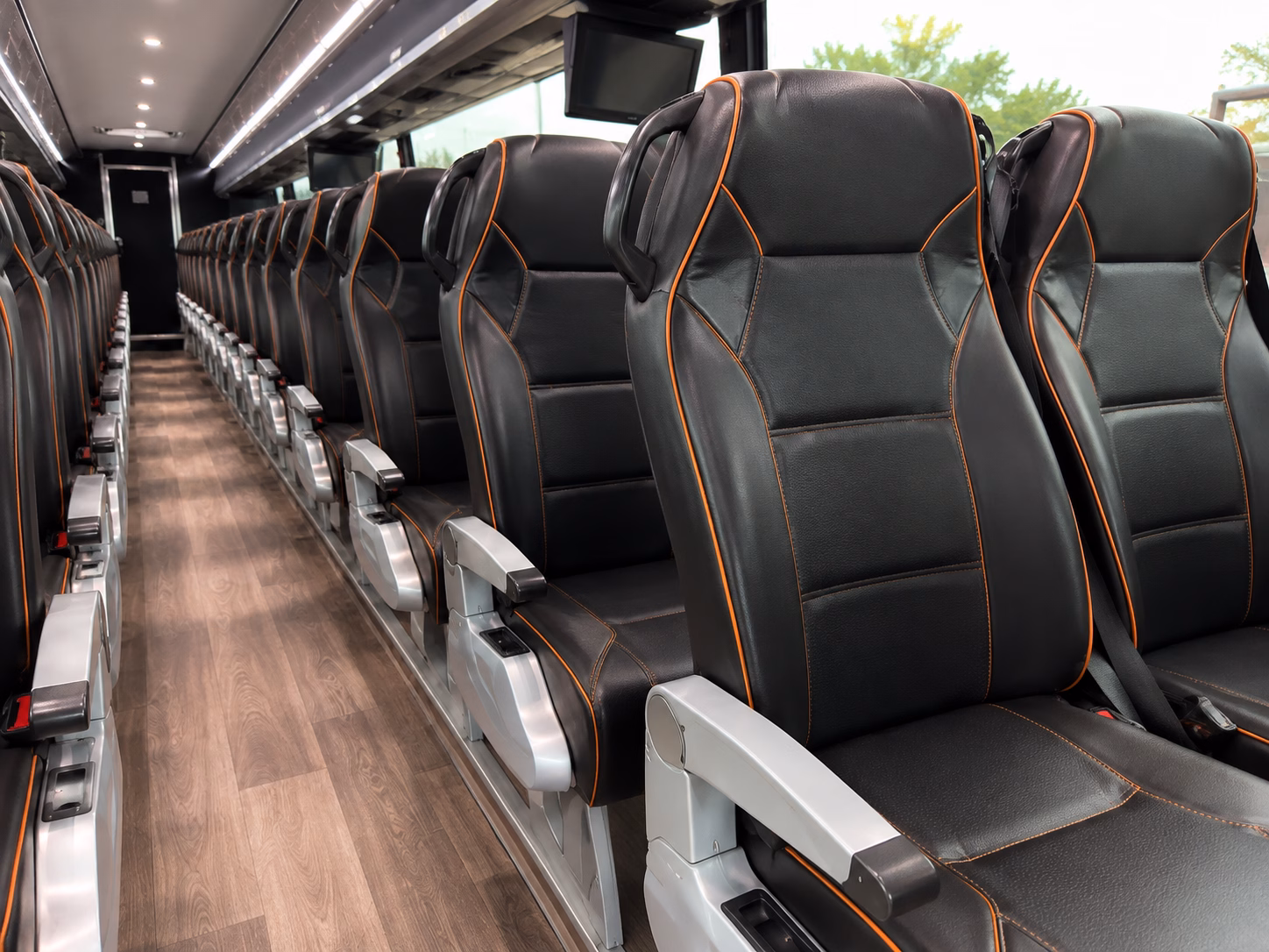 how the distance and duration of your trip affect charter bus rates in hialeah
